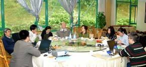 meeting2008_01.jpg